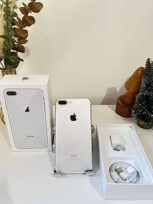 iPhone 7 plus Stroge/128 GB PTA approved for sale 0348/4580/261 1