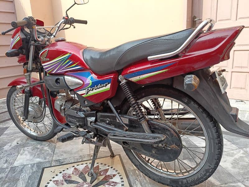 Honda Pridor 100cc for sale . cal me  (0306 - 4500017) (0313- 6430603) 1