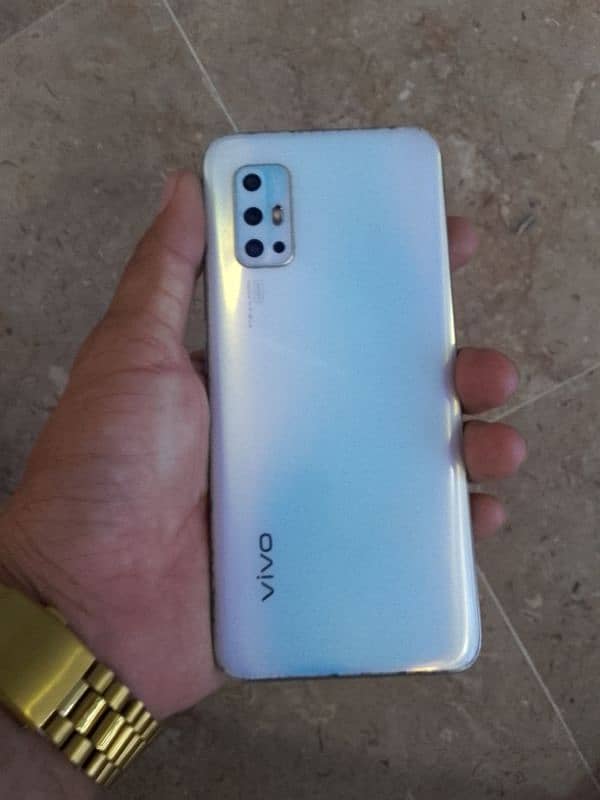 vivo V17 8GB 256GB completely box for sale 03055656175 cal and WhatsAp 5