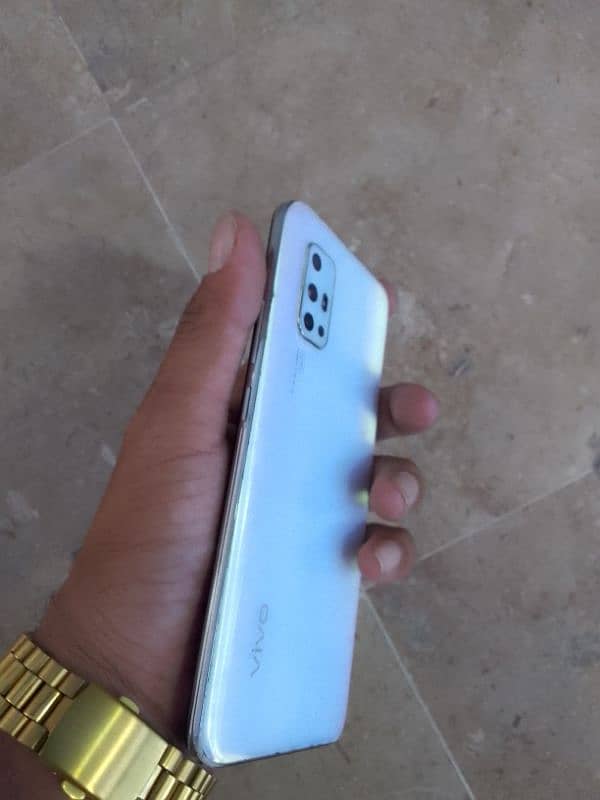 vivo V17 8GB 256GB completely box for sale 03055656175 cal and WhatsAp 6