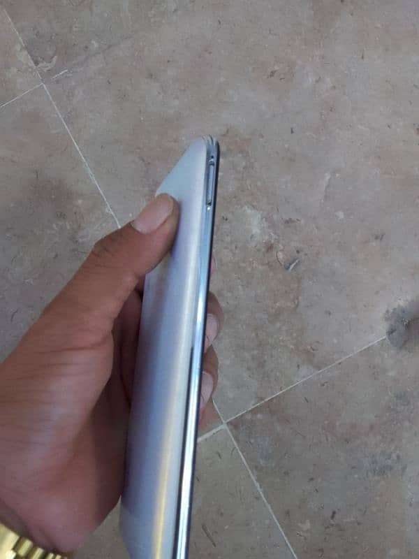 vivo V17 8GB 256GB completely box for sale 03055656175 cal and WhatsAp 7