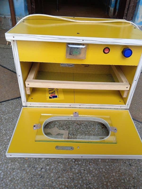 incubator for sale 60 eggs capacity 1