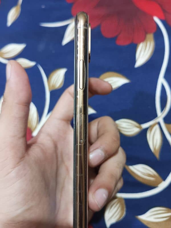 Iphone Xs PTA approved 4