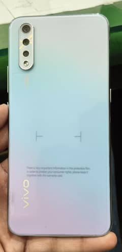 vivo s1 . . . . . . 8/256gb  charger and mobile cover