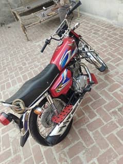 Honda 2022 model all ok like a new baike