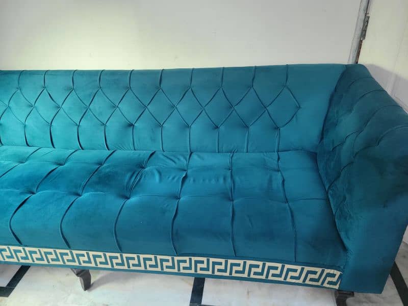 Sofa for sale 0