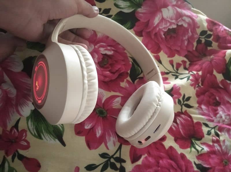 Gaming headphones best for gaming from Saudi Arabia 1