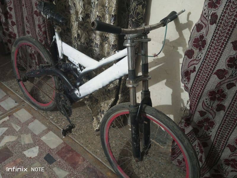 Imported Cycle with Gears And new tyres, tubes with wheely handle. 0