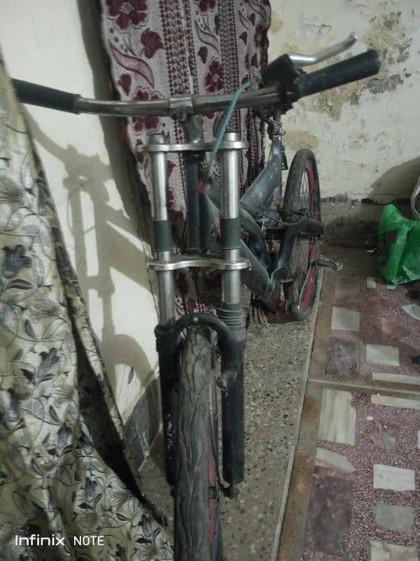 Imported Cycle with Gears And new tyres, tubes with wheely handle. 6