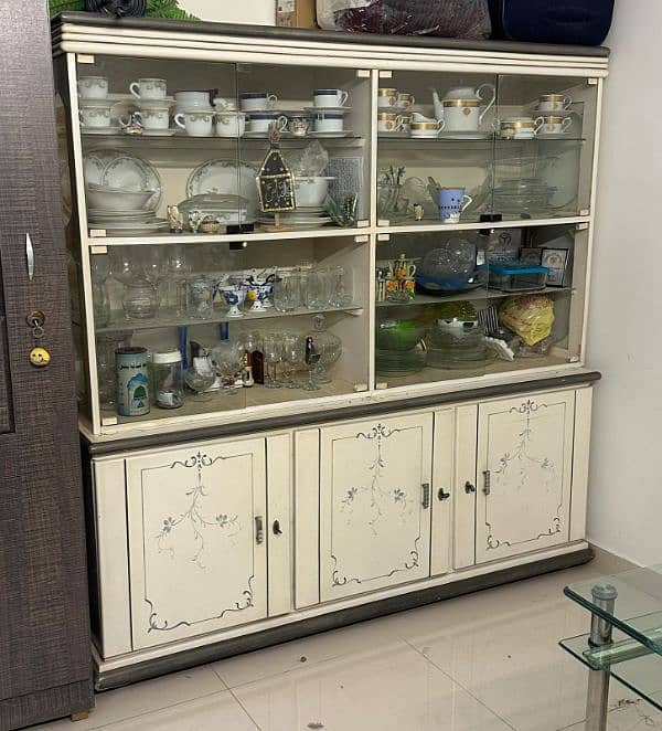 show piece / crockery divider for sale 0