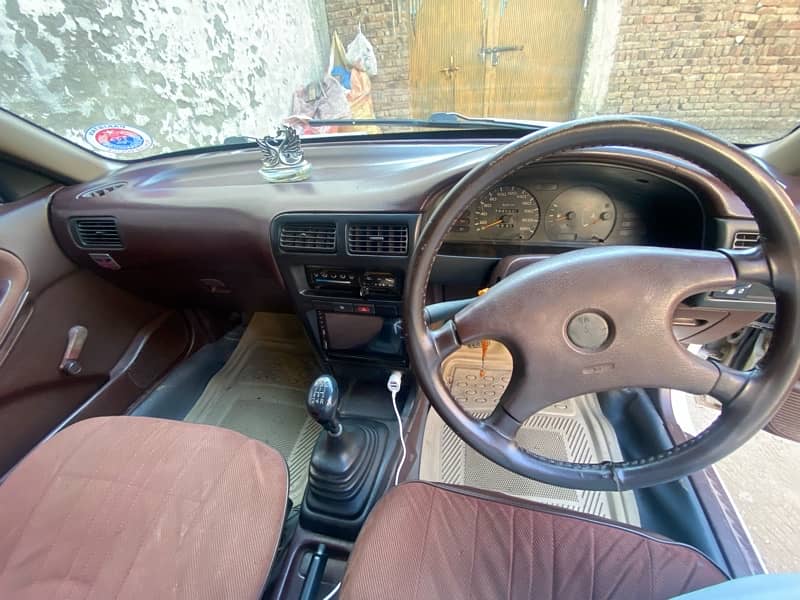 Nissan Sunny 1992 8