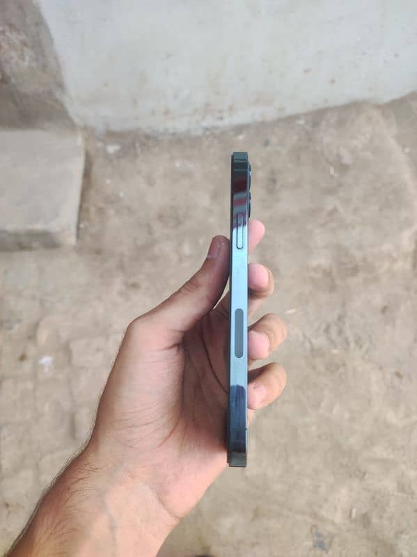 iPhone 12 pro non pta 128gb lash condition 4