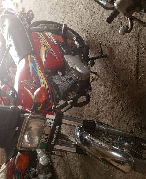 Honda 125 2017 Tanki 2019 ki original lagi h 3