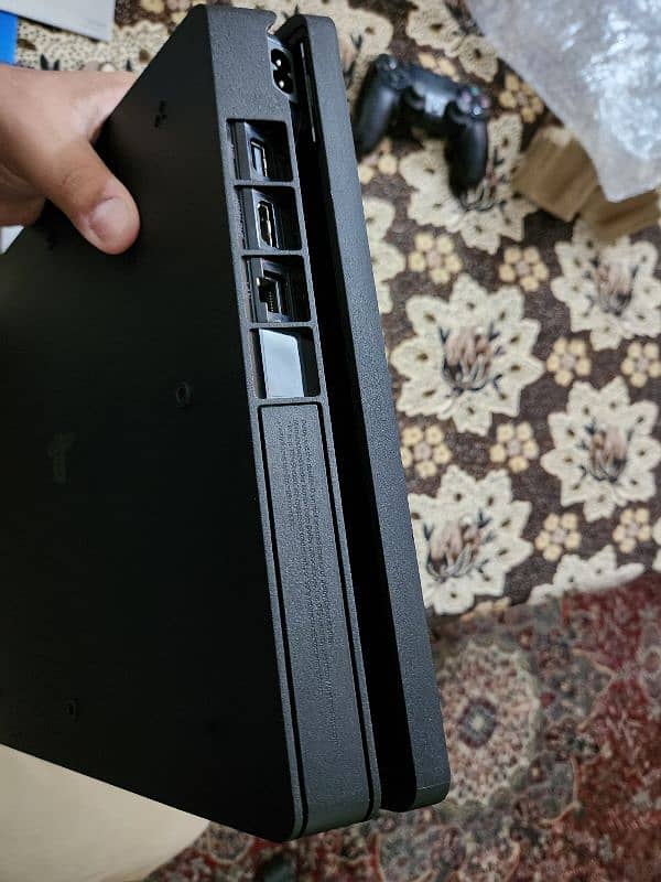 PS4 Slim 1TB urgent sale 5