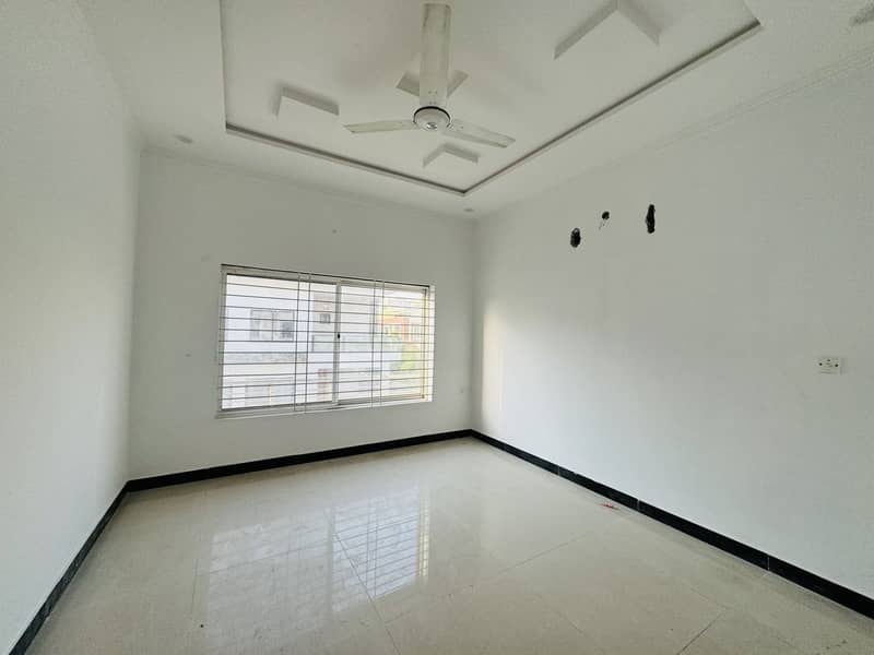 8 Marla Beautiful House Available For Rent In Kent Housing Sialkot 10