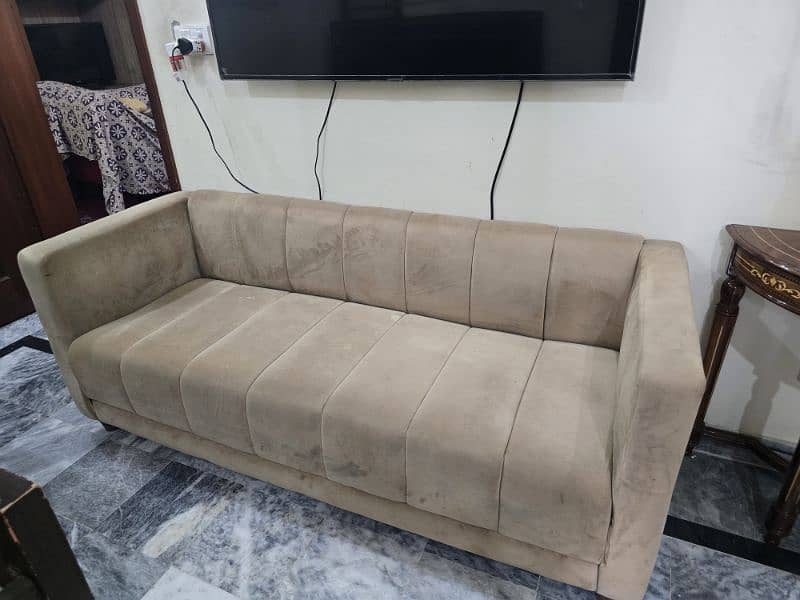 3 seater sofa 0