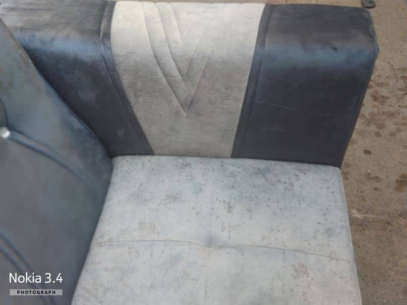 6 seater corner new sofa interested buyers cont Kary rate kam ho jahy 7