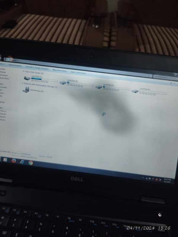 DELL laptop core i5 4th generation battery not work 4gb RAm 512GB ROM 3