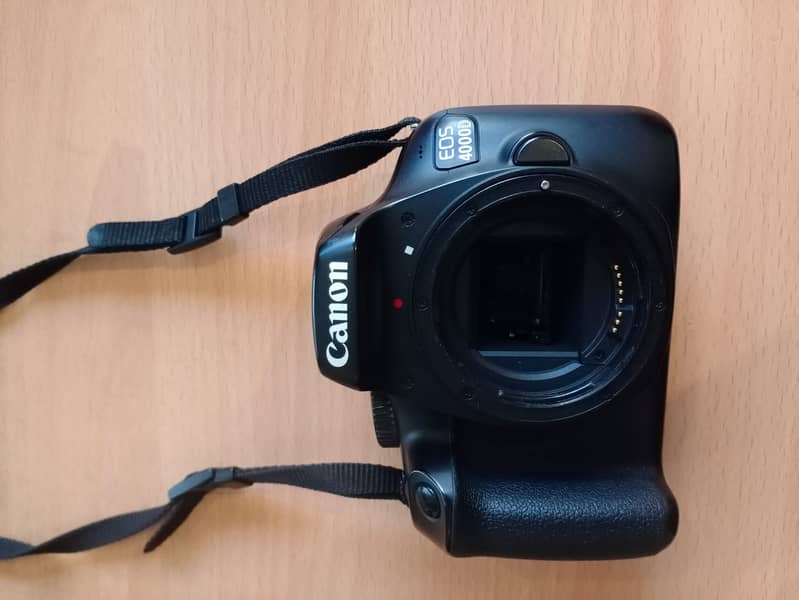 canon EOS 4000D 2