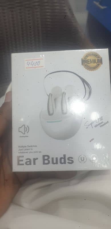 Stylish Ear buds 0