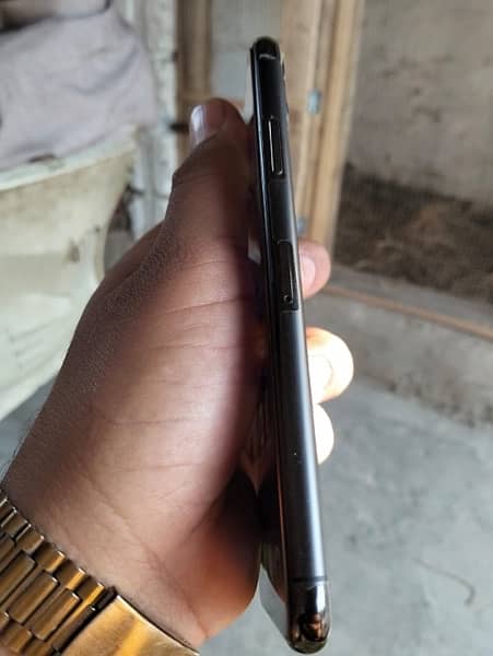 iPhone 11 Pro Max PTA approved 4