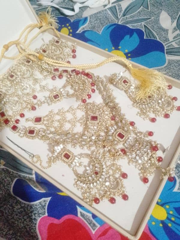 one time use only kashee bridal Kundan set 2