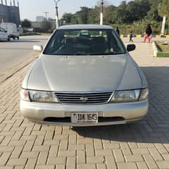 Nissan Sunny 2001