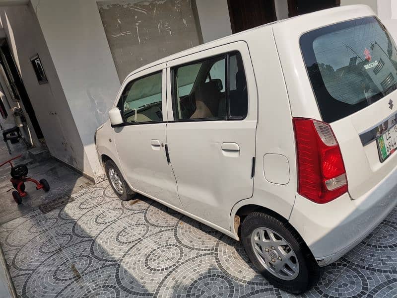 Suzuki Wagon R 2018 14