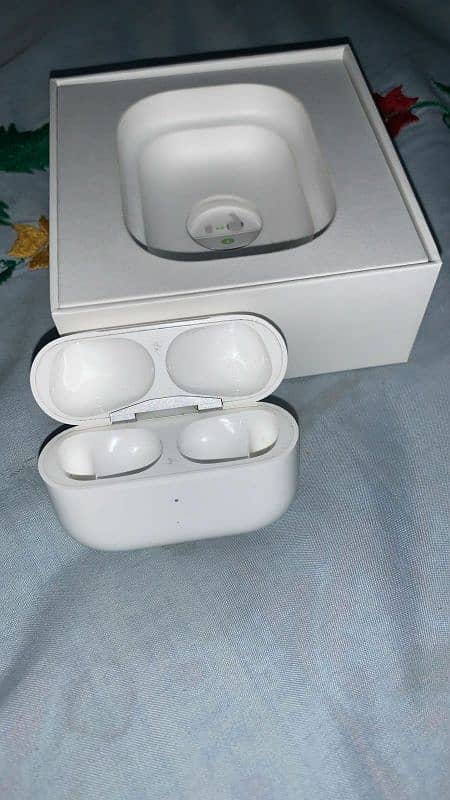 Real Apple Air Pods 4