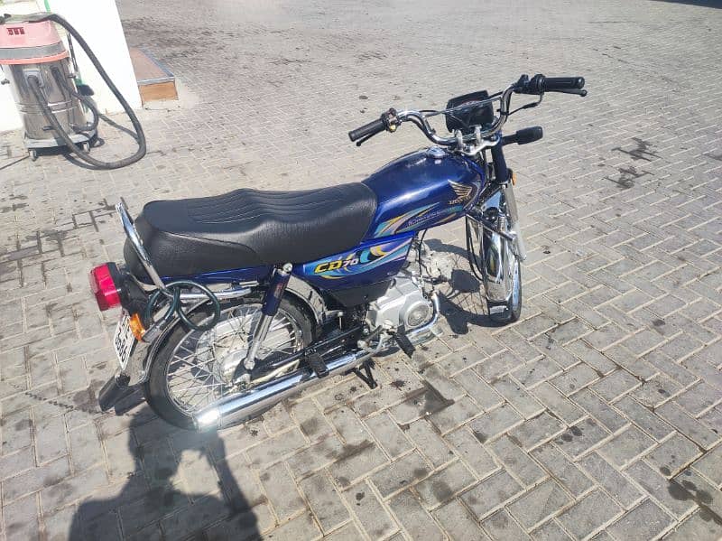 Honda CD 70 (Blue) 3