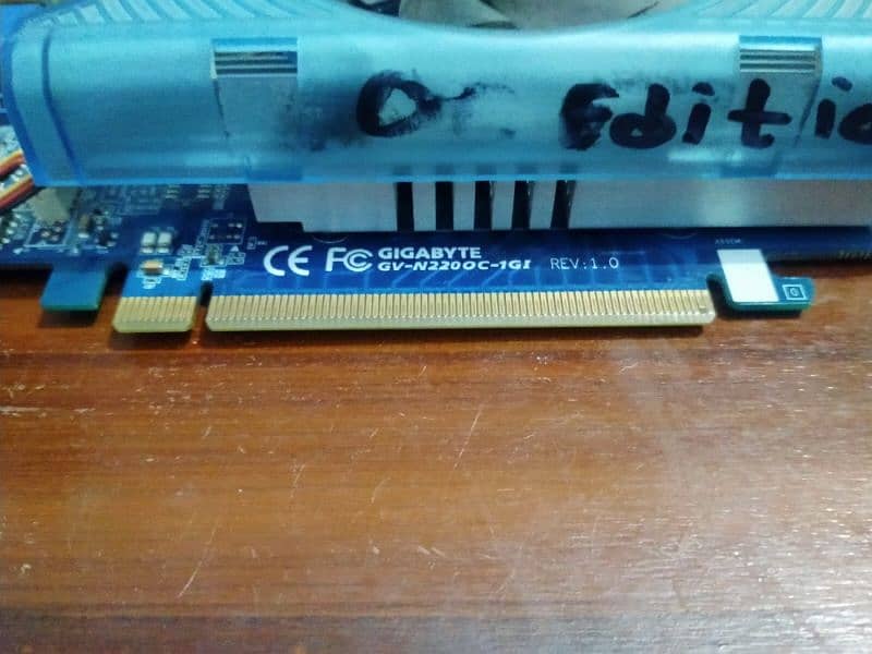 Graphic Card 1 GB 4