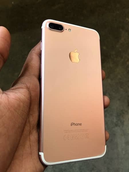 iphone 7plus approved (128) 7