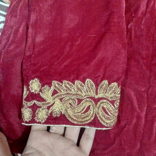 Stitched saarhi, mehroon fancy sarhi, velvet sarhi 6