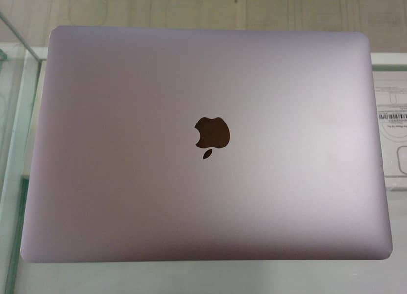 Used MacBook Air  13" M1 8C CPU/7C GPU/8GB/256GB SSD SG 0