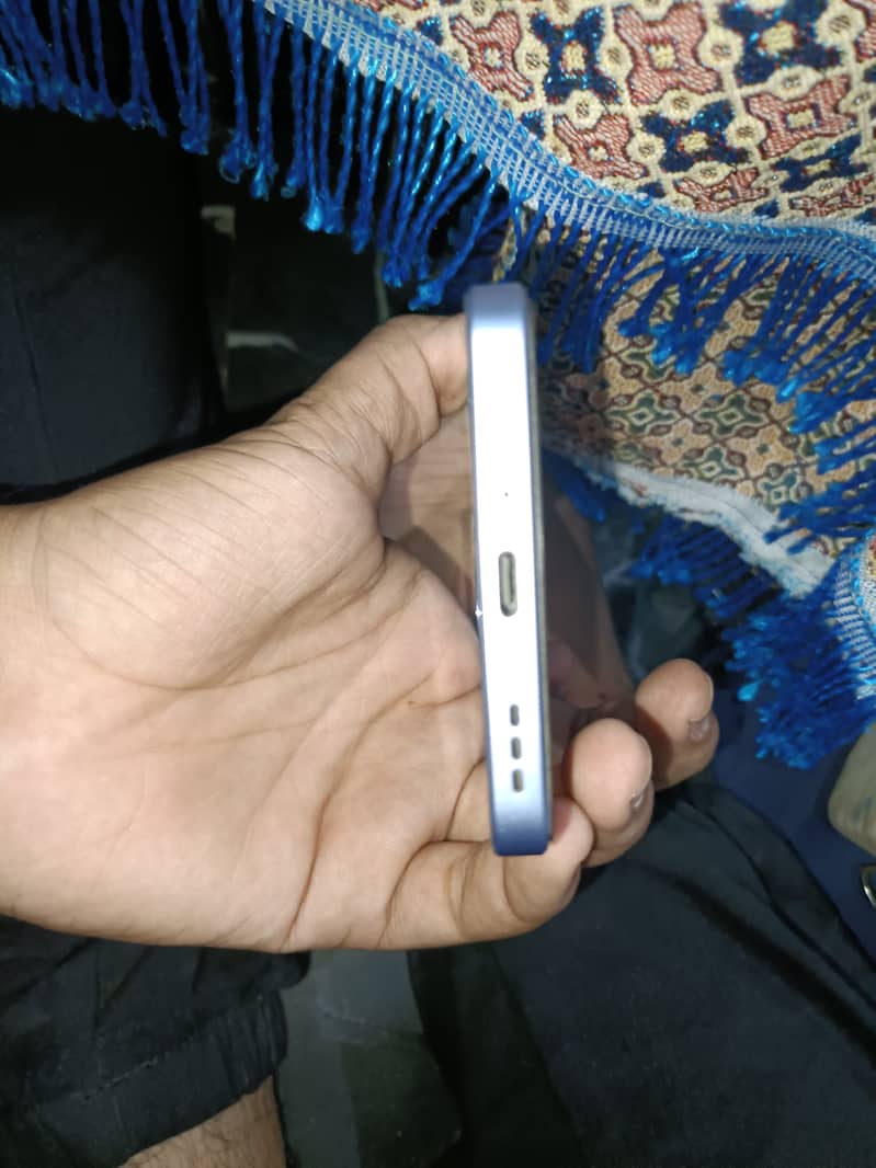 Oppo Reno 11f 5g only 4 months use 10/10 with box charger 4