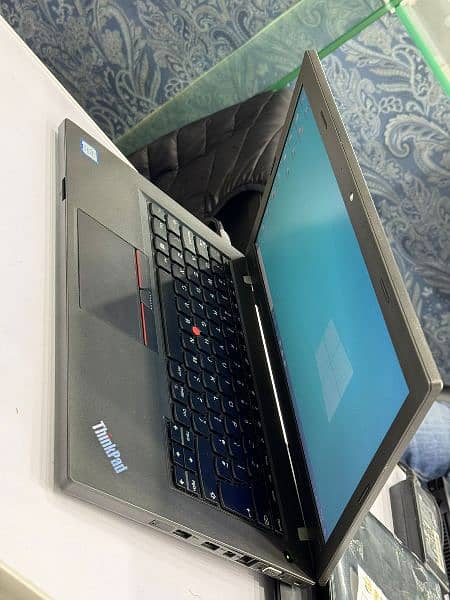 Lenovo  5 7     128 3