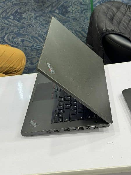 Lenovo  5 7     128 4