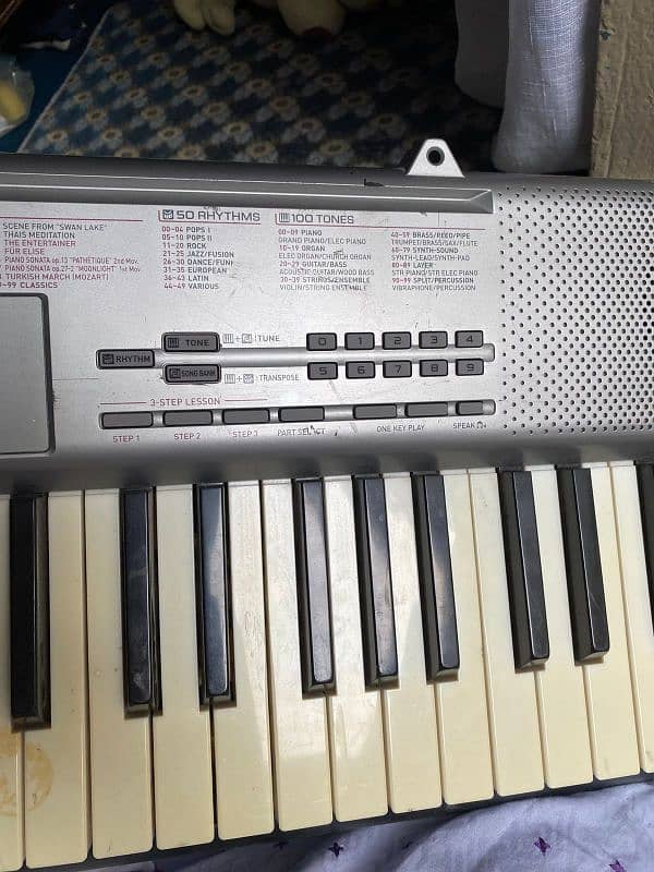 Casio LK 120 Piano (Japan) 100 Sound + Voices Music Instrument 5