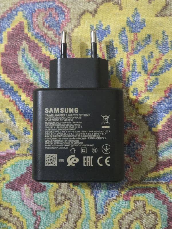 Samsung 45watt Super Fast Adapter 0