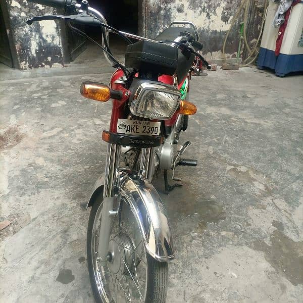 Honda CD 70 Red Color in a good neat and clean good condition 3