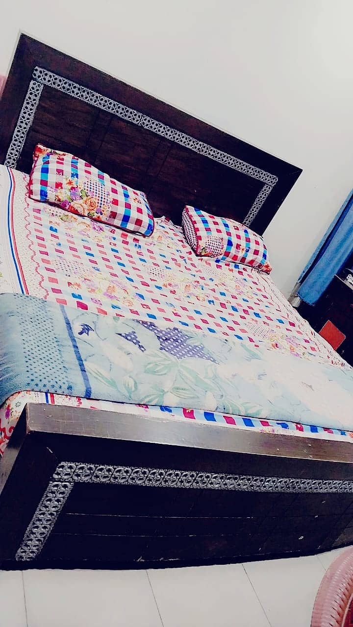 Bed For sale urgent 2