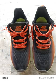 Nike shoes Size US/10 UR/44