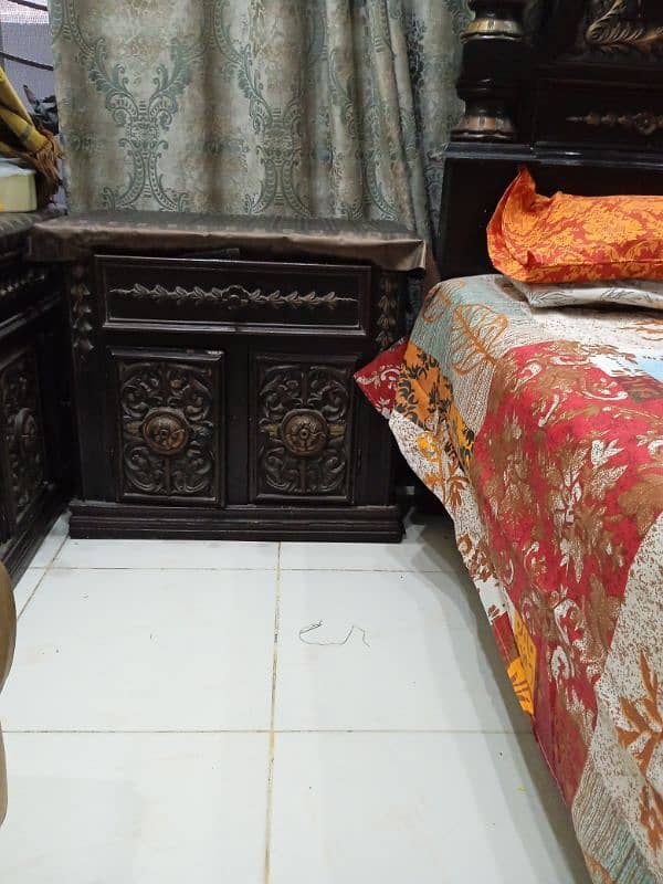 Bed / BedSet / Bedroom Set /chinioty bed set/ Furniture Set for Sale 2