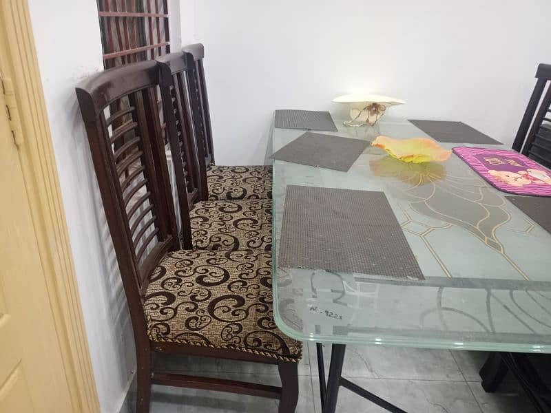 Dining table with six chairs 2