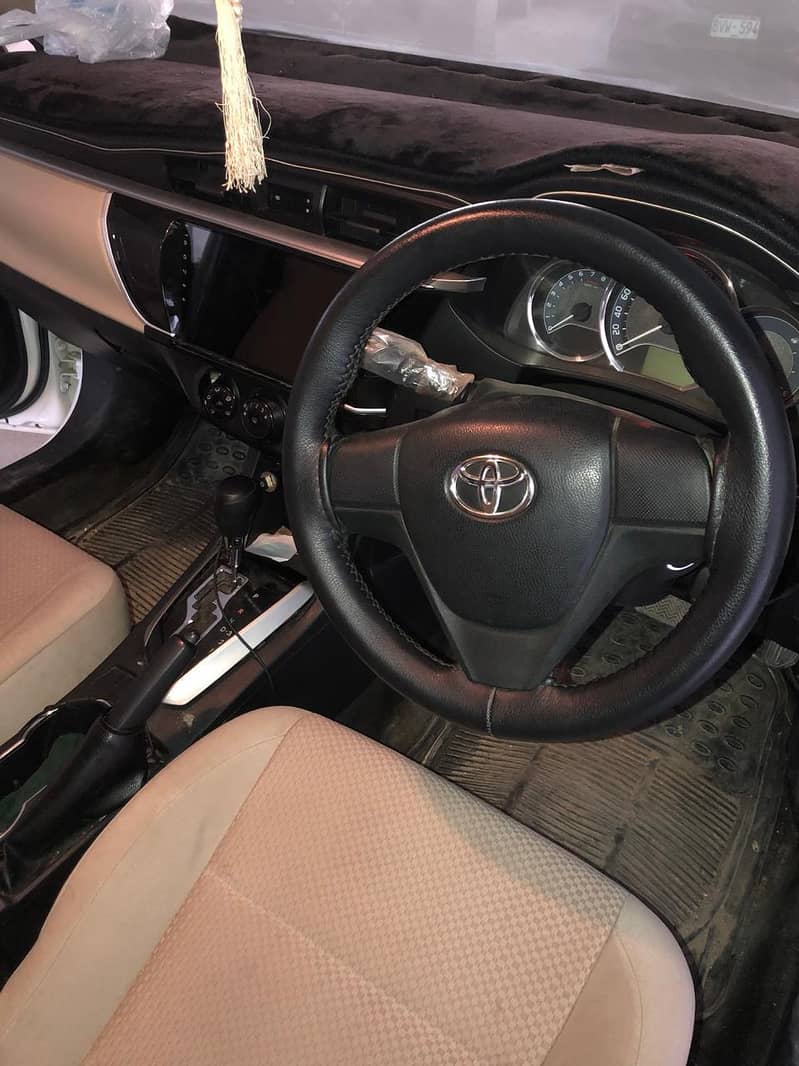 Toyota Corolla Altis 2016 1