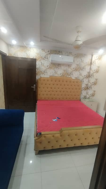 2 BEDROOM LIKE BRAND NEW FURNISH FLAT FOR RENT IN SECTOR C BAHRIA TOWN LAHORE 9