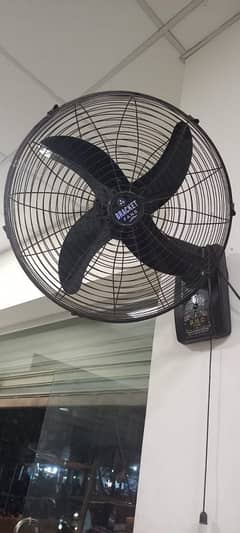 4 Bracket fans for sale