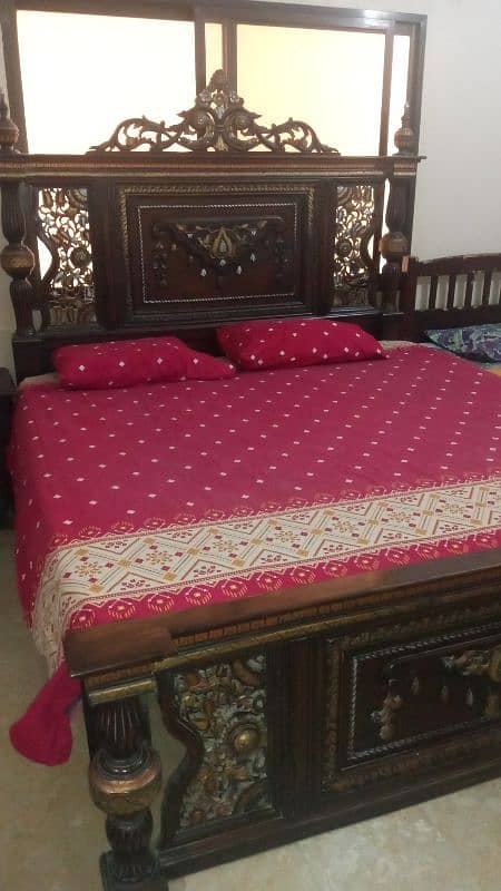 Double bed and single bed 6