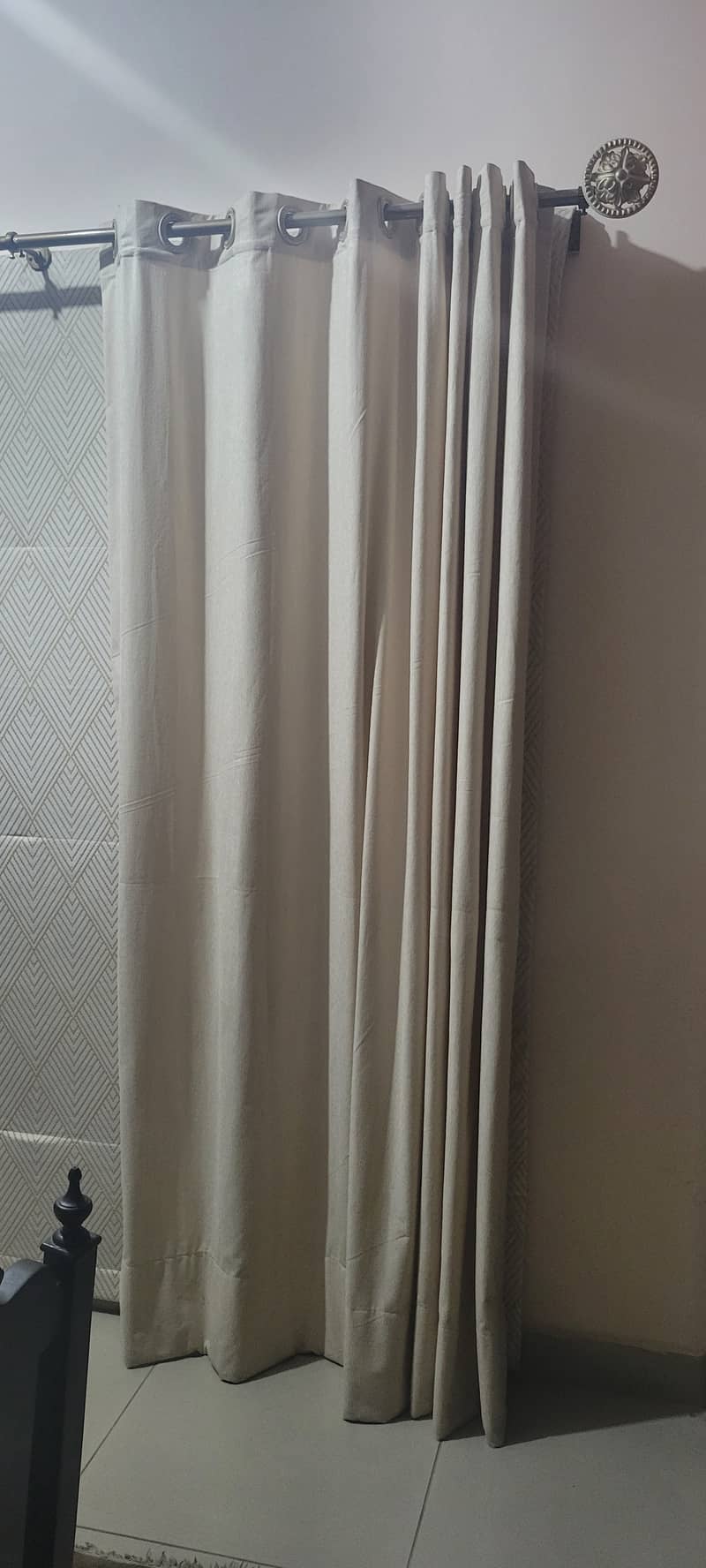 Curtains and blinds 1