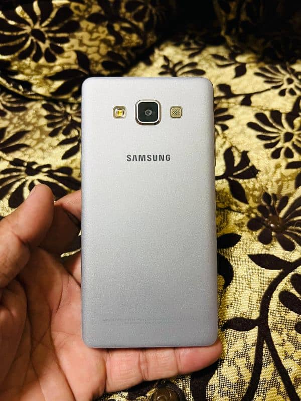 Samsung A7 9/10 Condition 1